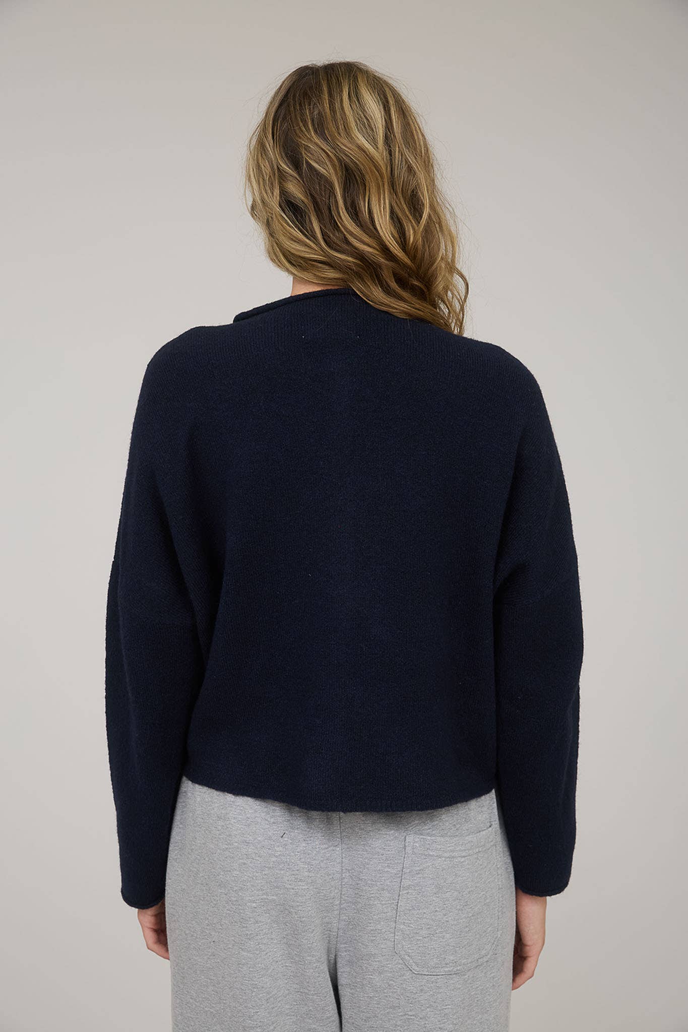 JULIETTE LIGHTWEIGHT BUTTON DOWN KNIT CARDIGAN
