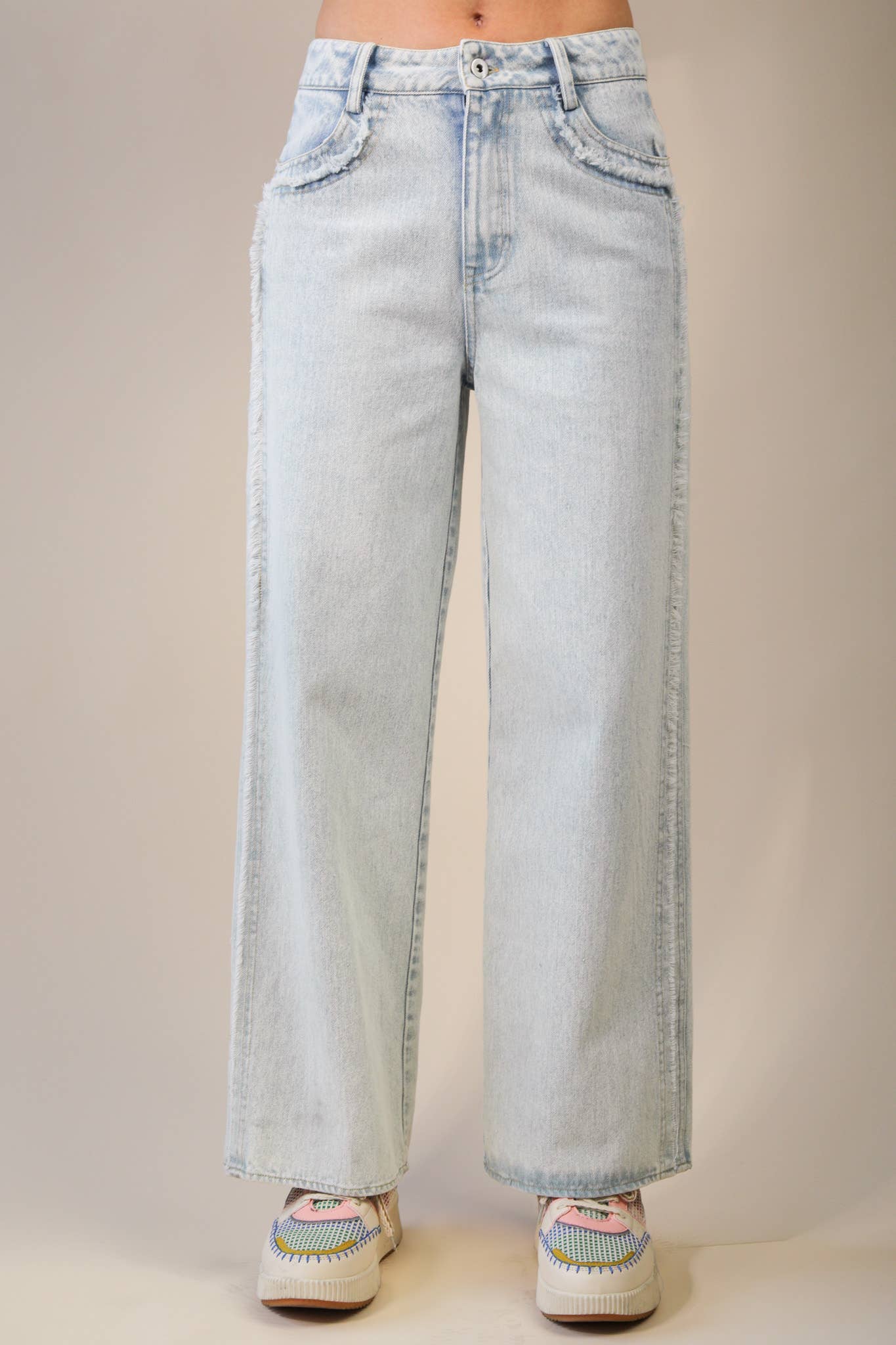 JEANIE Fray Washed Denim
