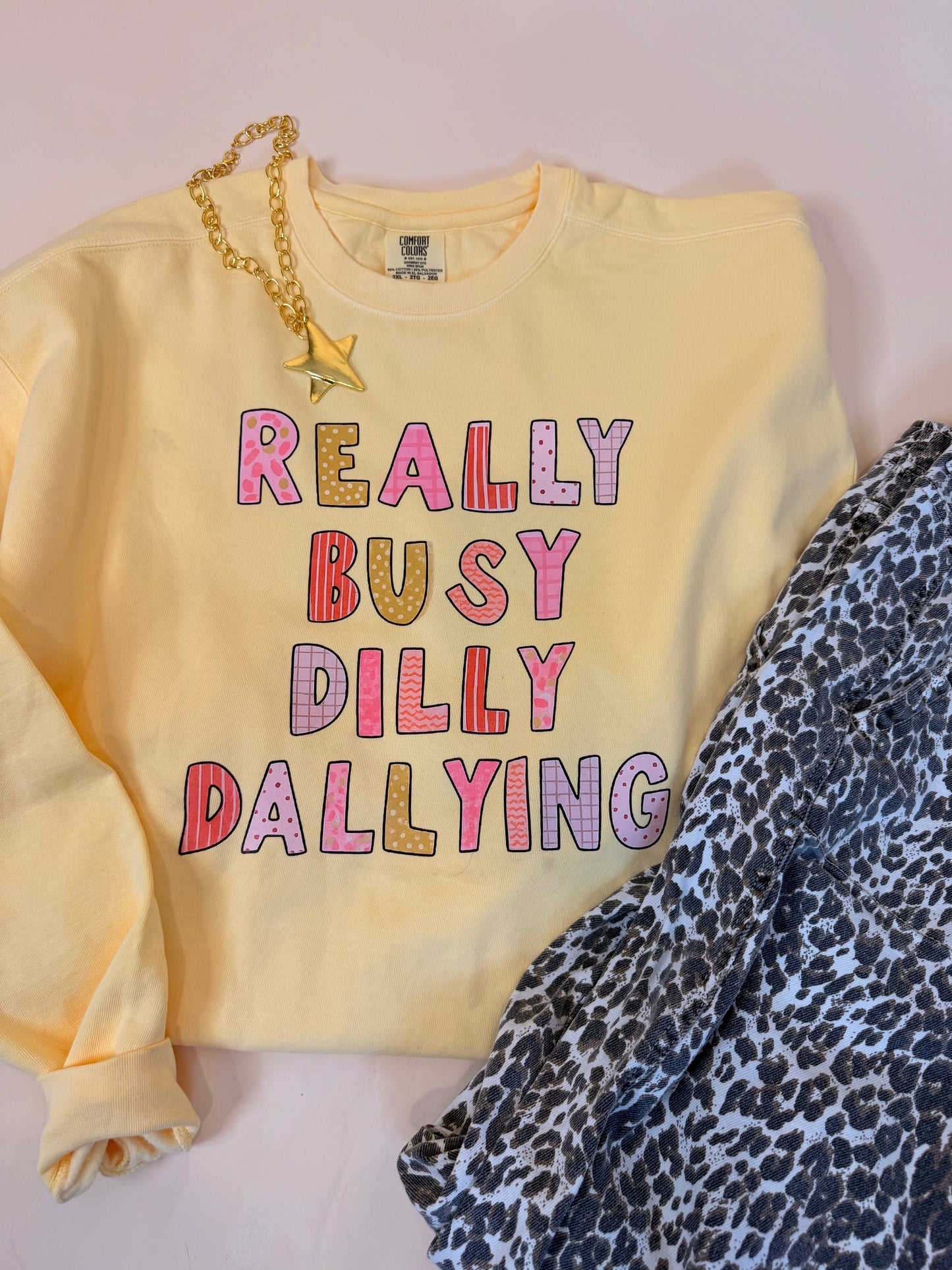 Dilly Dally crewneck