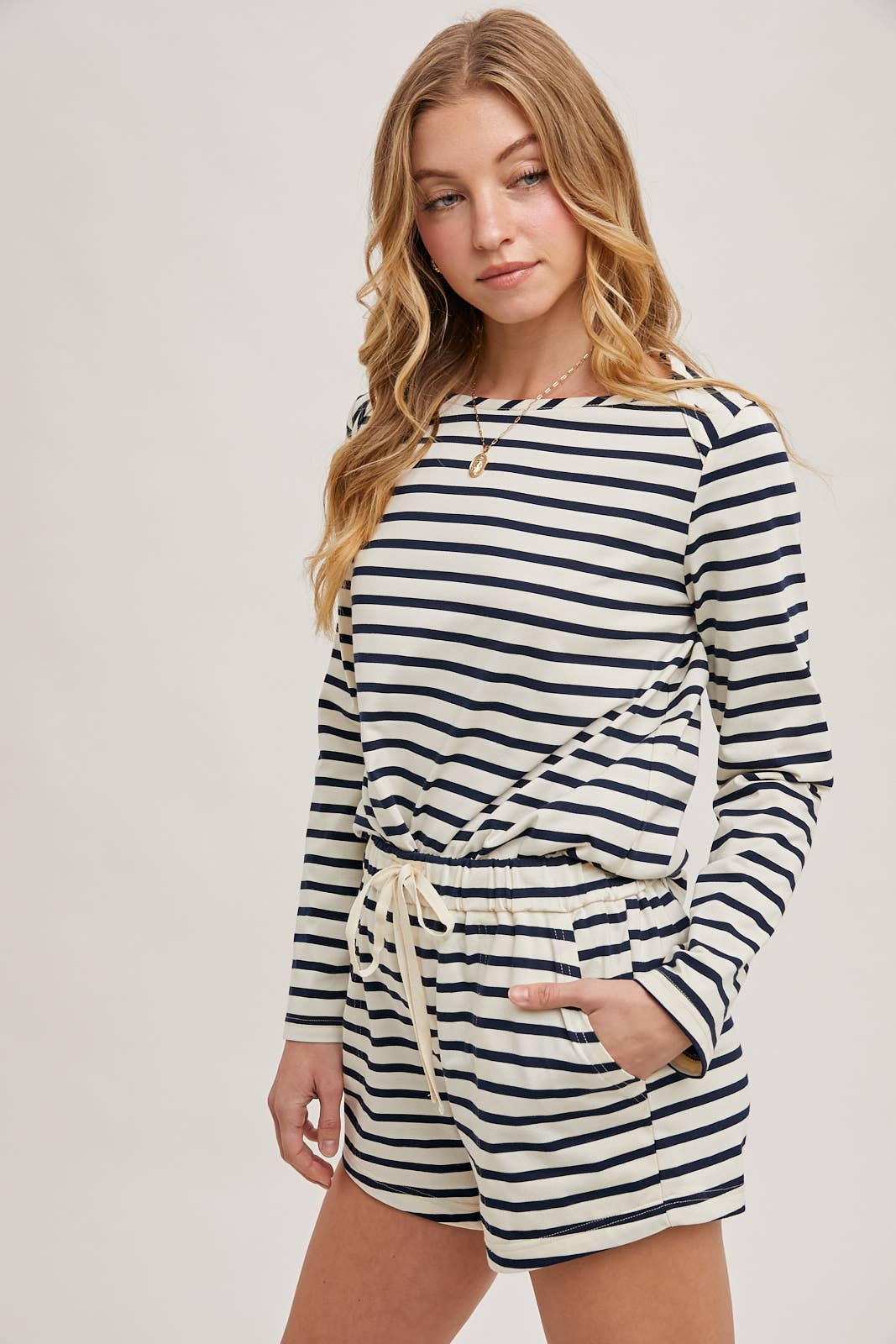 THE BASIC - STRIPED PULLOVER TOP AND SHORTS SET