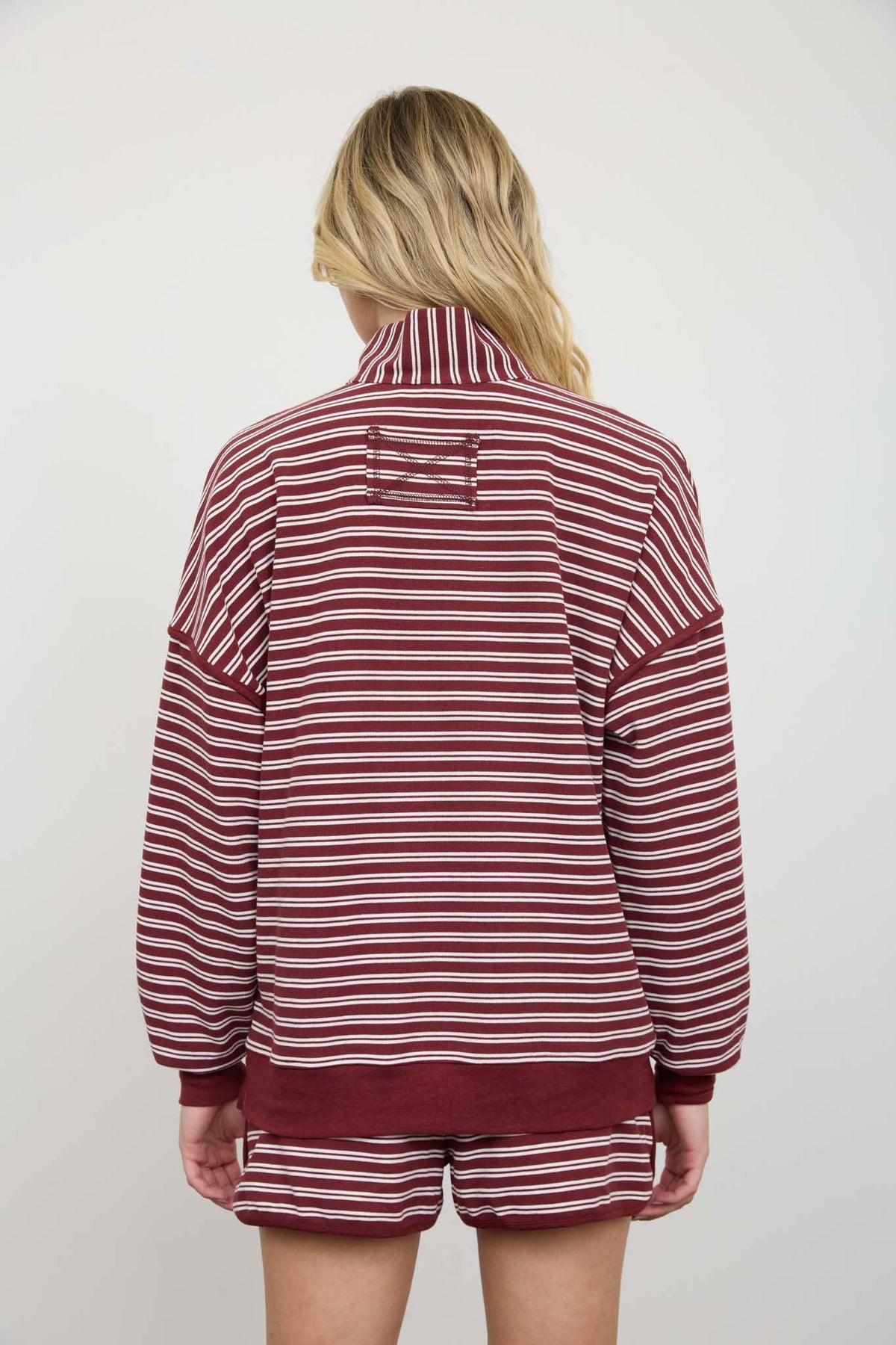 HALF ZIP STRIPE CONTRAST QUARTER ZIP