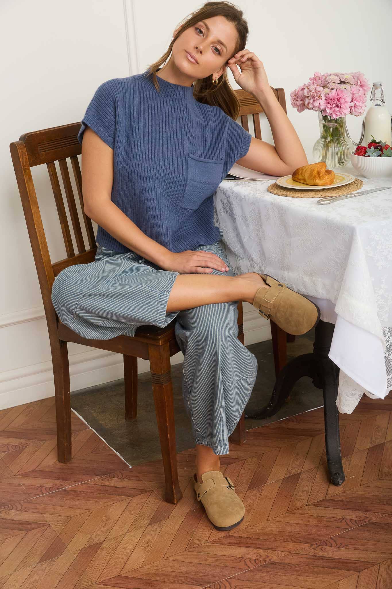 MOCK NECK POCKET DETAIL SHORT SLEEVE KNIT SWEATER