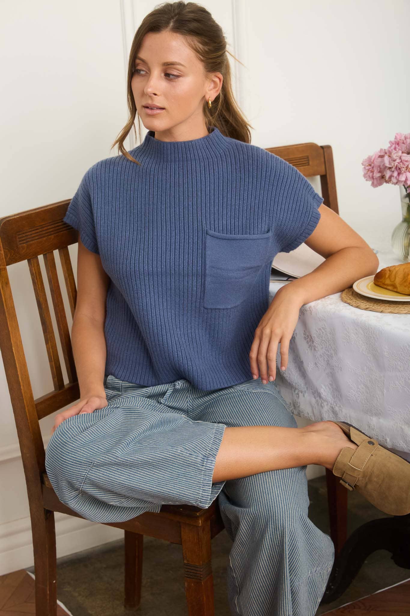 MOCK NECK POCKET DETAIL SHORT SLEEVE KNIT SWEATER