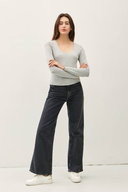 BASIC ULTRA SOFT STRIPED LONG SLEEVE TOP