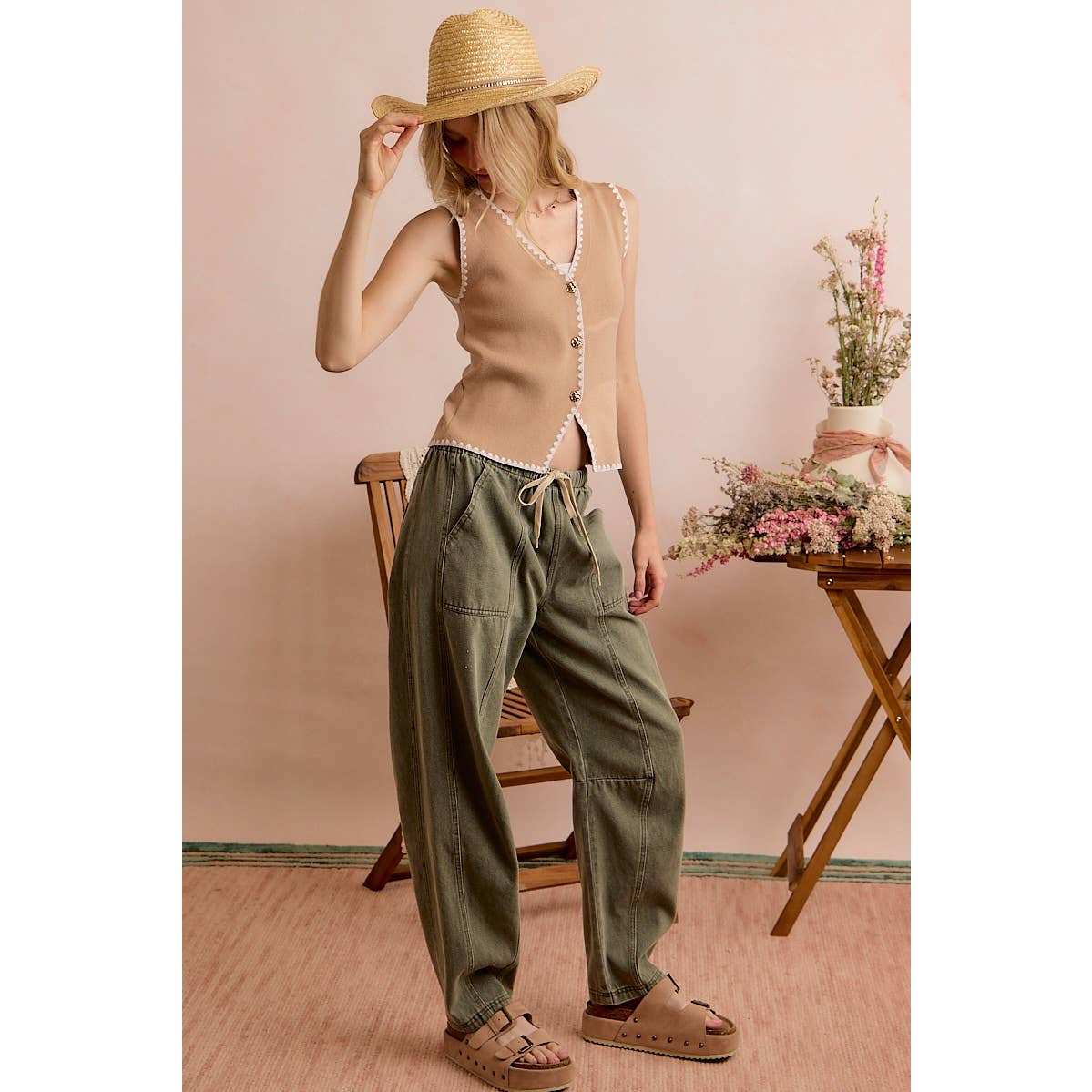 MID RISE WAIST DRAWSTRING BARREL JEANS PANTS