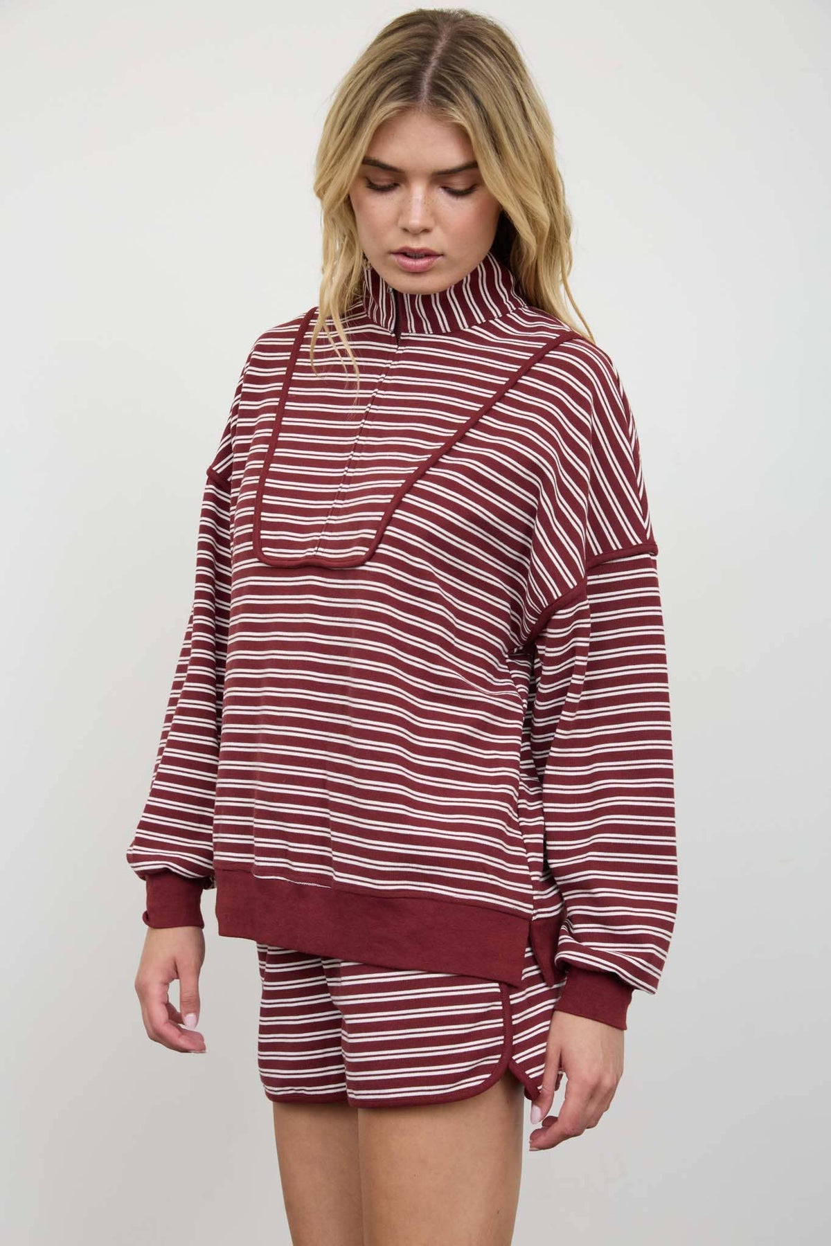 HALF ZIP STRIPE CONTRAST QUARTER ZIP