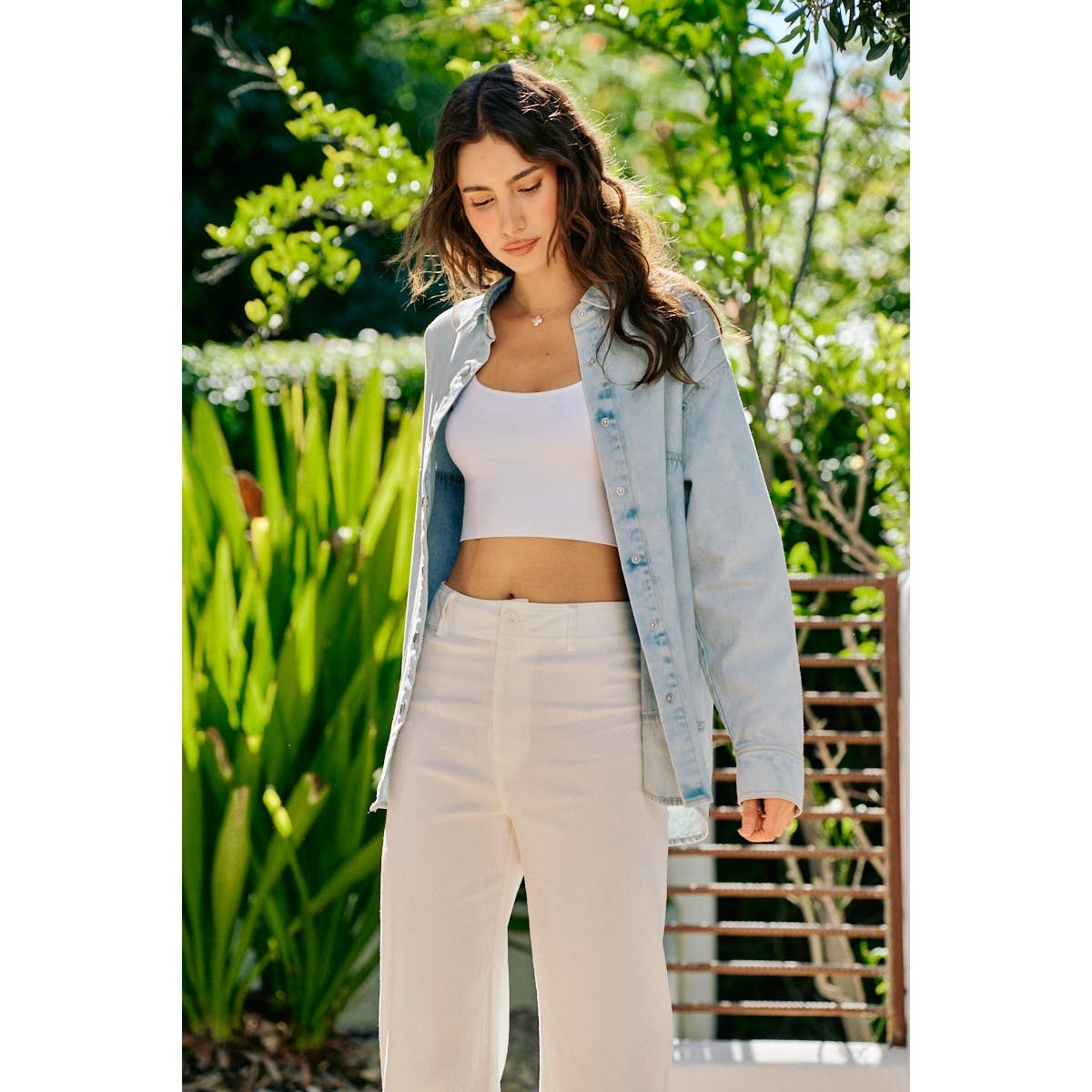 WASHED DENIM BUTTON DOWN