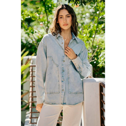 WASHED DENIM BUTTON DOWN