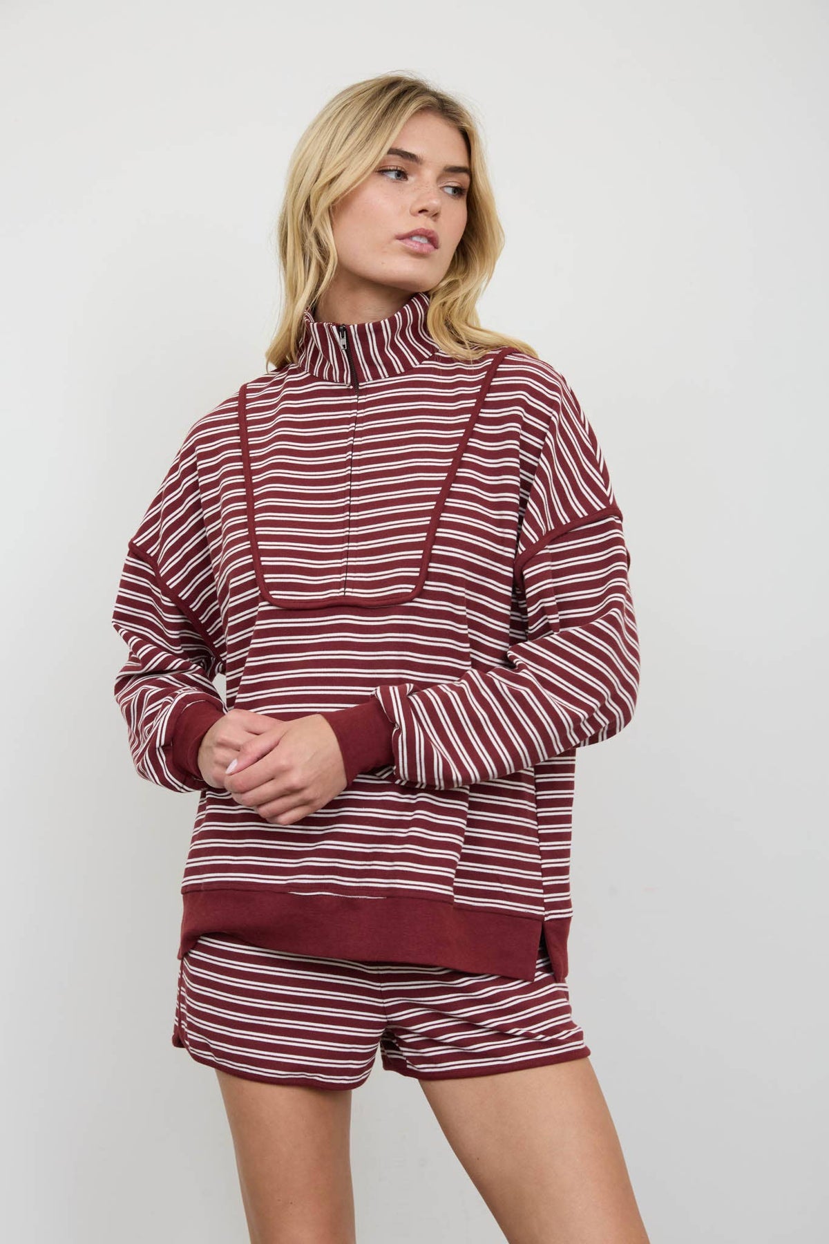 HALF ZIP STRIPE CONTRAST QUARTER ZIP