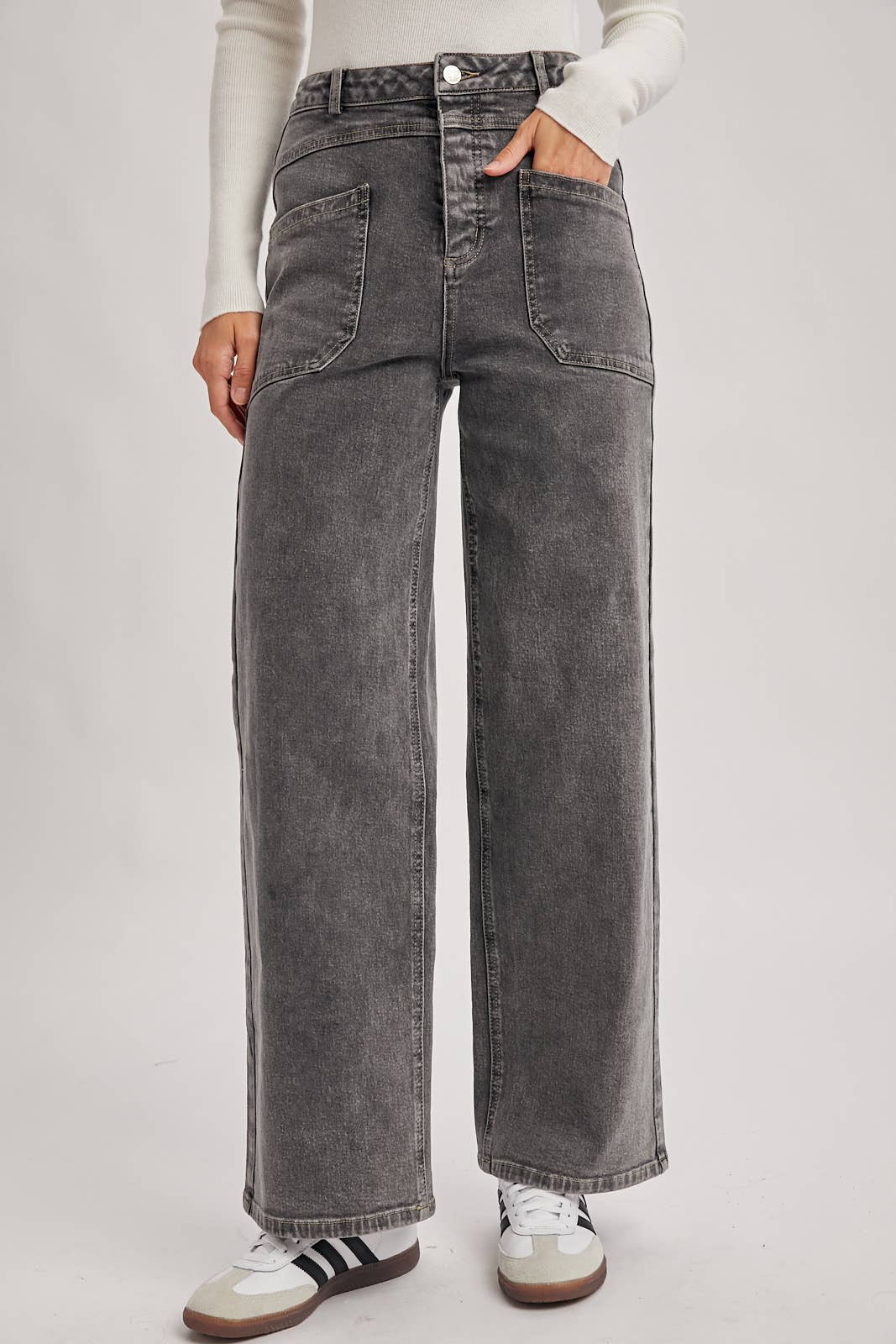 RALEIGH STRAIGHT LEG JEANS